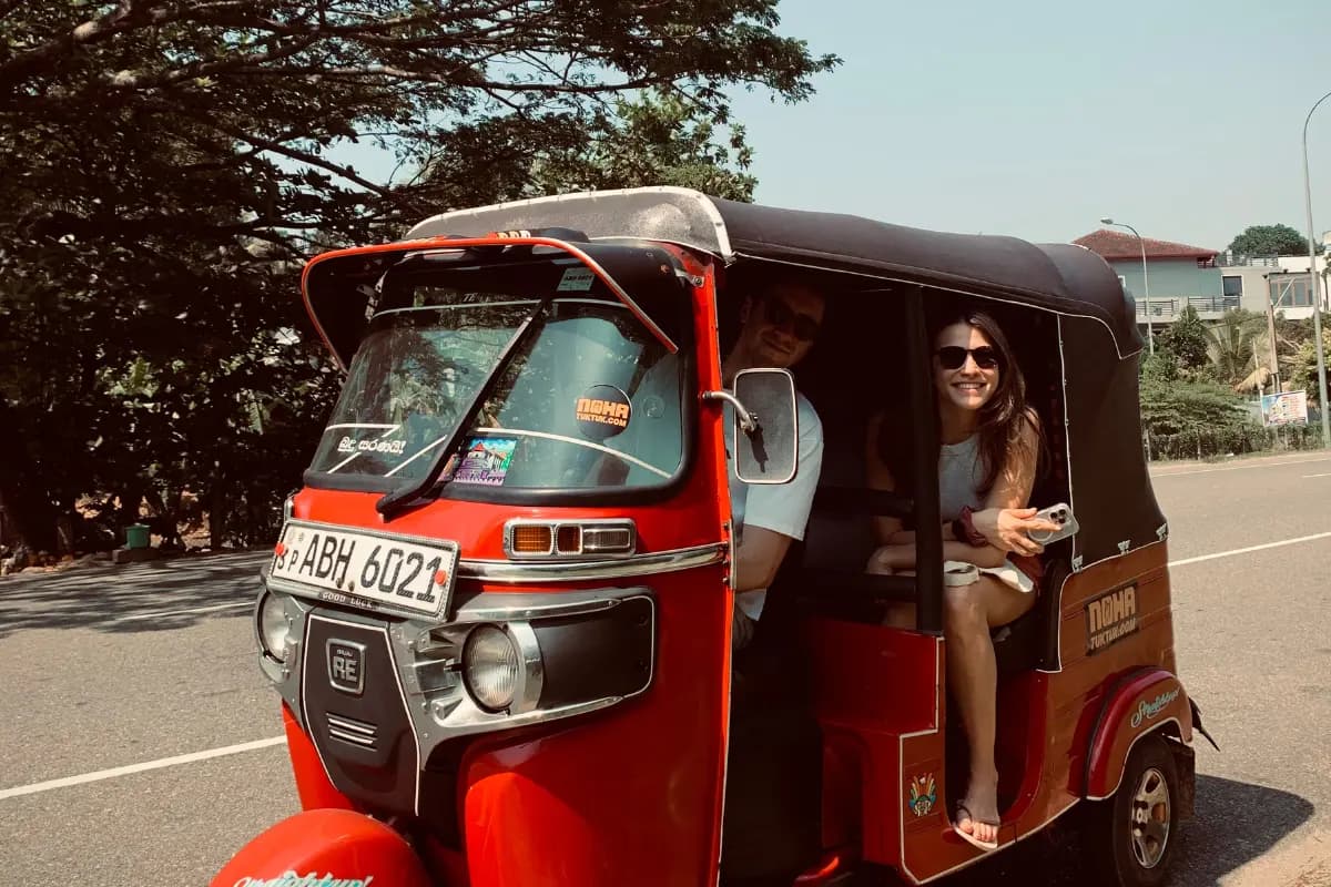 Driving in Sri Lanka as a Foreigner