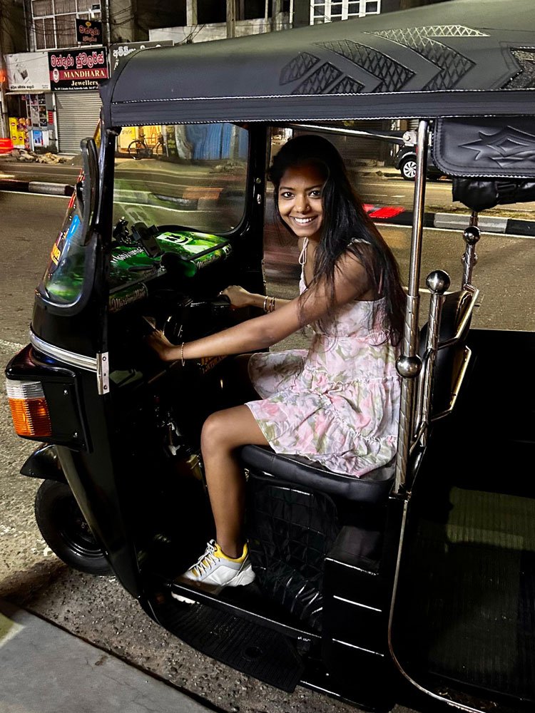 Driving Laws for Tuktuks in Sri Lanka: What You Need to Know 1 Driving Laws for Tuktuks in Sri Lanka