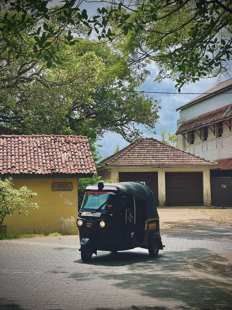 Why you should rent Tuk Tuk in Galle instead of Negombo 1 Rent Tuk Tuk in Galle