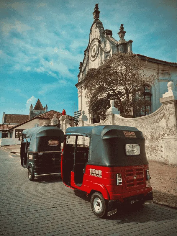 Traveller checking tuk tuk rental prices in Sri Lanka